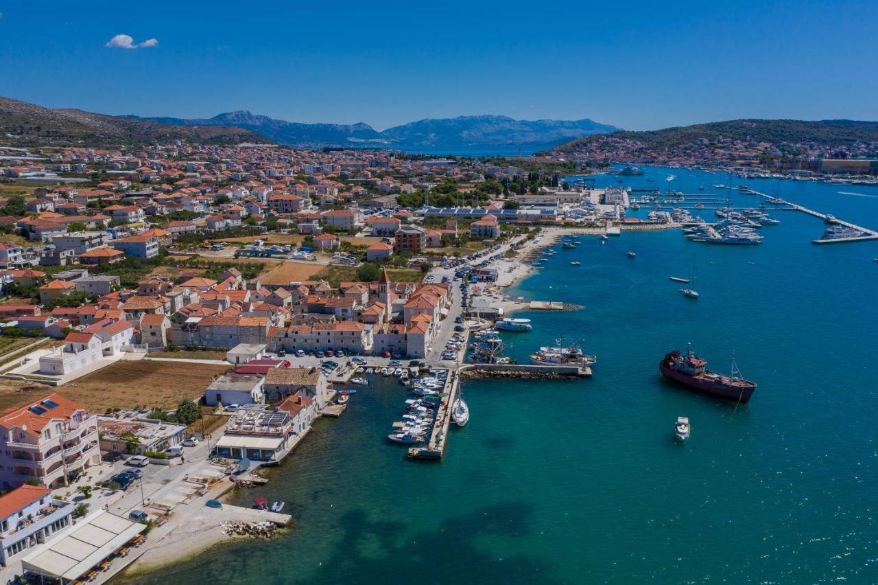 Mar Deluxe Apartments Trogir Luaran gambar